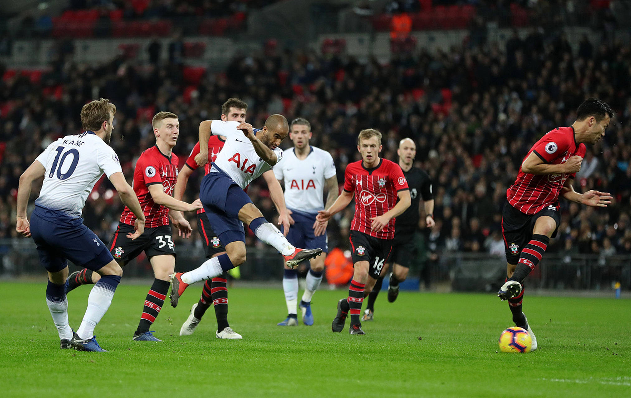 在赛场中针 在赛场中针